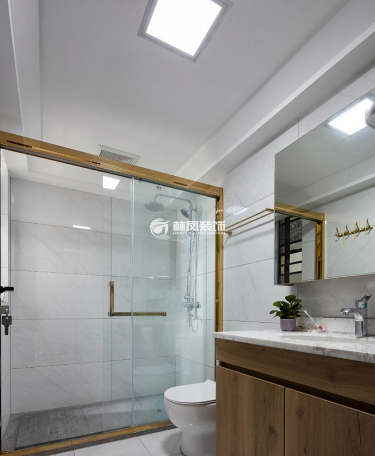 輕奢風格衛(wèi)生間干濕分離裝修效果圖